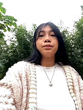 EmLy02 online show from 10.30.25