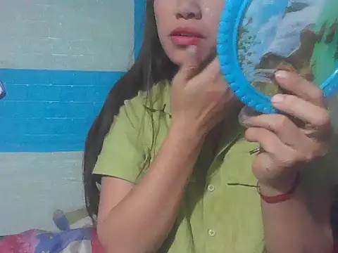 Snapshot of fanchunn chatting on 09.29.25 fanchunn online show from 09.29.25