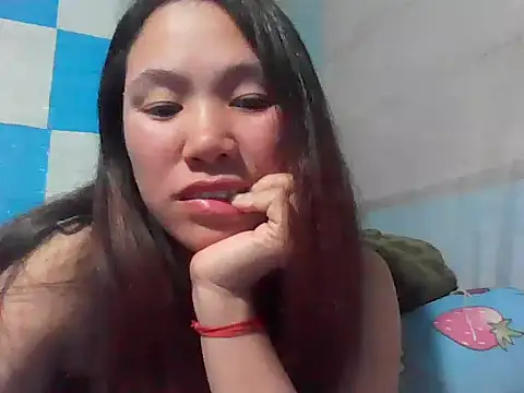 Snapshot of fanchunn chatting on 11.05.25 fanchunn online show from 11.05.25