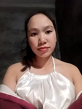 Snapshot of fanchunn chatting on 12.19.25 fanchunn online show from 12.19.25