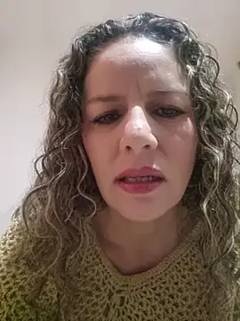 Snapshot of Nina_vallon chatting on 05.18.26 Nina vallon online show from 05.18.26