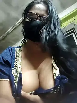 Snapshot of AVA55 chatting on 10.15.25 AVA55 online show from 10.15.25