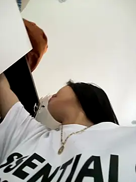 Miumieu online show from 11.13.25