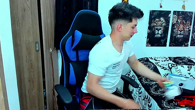 javiersexymann online show from 01.22.25