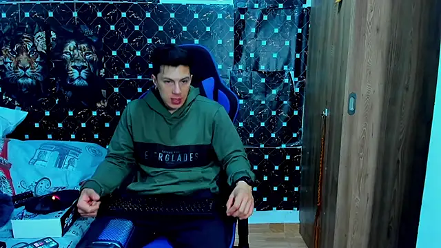 javiersexymann online show from 12.17.25