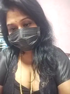 Snapshot of chaitara-reddy chatting on 12.13.25 chaitara-reddy online show from 12.13.25