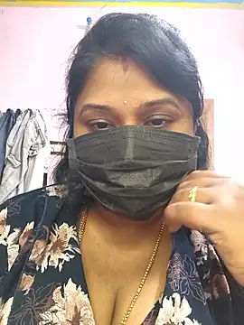 Snapshot of chaitara-reddy chatting on 02.13.26 chaitara-reddy online show from 02.13.26