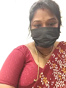 Snapshot of chaitara-reddy chatting on 02.16.26 chaitara-reddy online show from 02.16.26