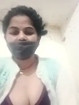 JULEE-740 online show from 11.30.25