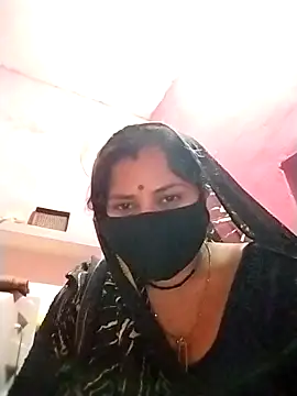 Snapshot of Rajnee33A chatting on 04.14.26 Rajnee33A online show from 04.14.26