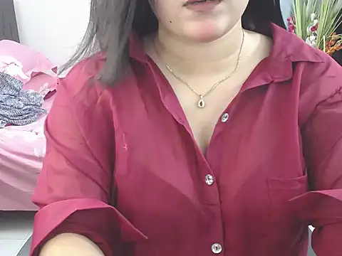 Snapshot of Ridiha_Pari chatting on 06.17.26 Ridiha Pari online show from 06.17.26