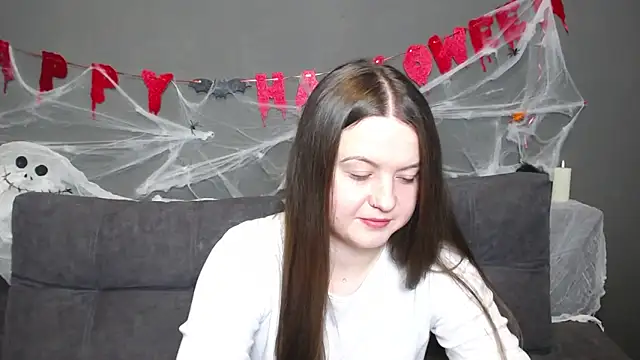 Snapshot of MavkaCute chatting on 10.16.25 MavkaCute online show from 10.16.25