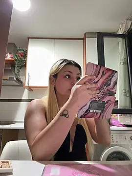 Snapshot of NoeliaGarcia17 chatting on 07.16.26 NoeliaGarcia17 online show from 07.16.26