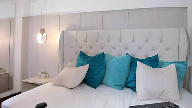 mae lyra online show from 11.07.25