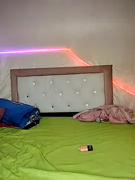 Snapshot of Anahibella chatting on 02.28.26 Anahibella online show from 02.28.26