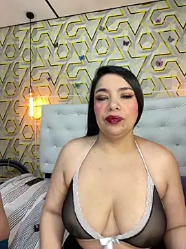 Snapshot of Anahibella chatting on 04.21.26 Anahibella online show from 04.21.26