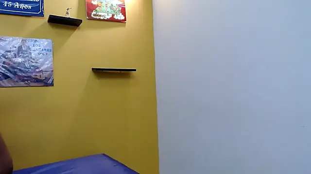 skinnyverus18 online show from 04.11.26