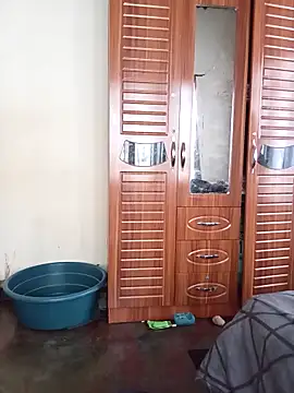 small D94 online show from 02.25.26