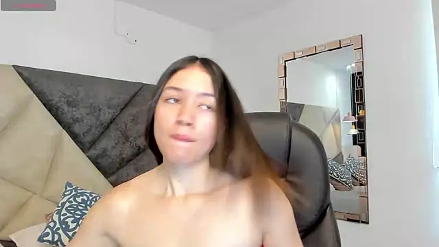 SaraWagner  online show from 09.23.25