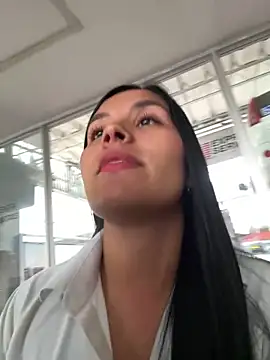 MacaW09 online show from 02.23.26