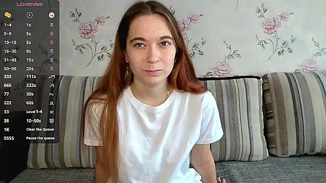 Snapshot of KissKarina chatting on 10.01.25 KissKarina online show from 10.01.25