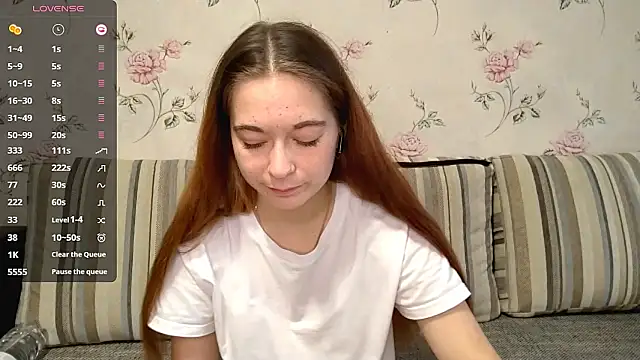 Snapshot of KissKarina chatting on 10.02.25 KissKarina online show from 10.02.25