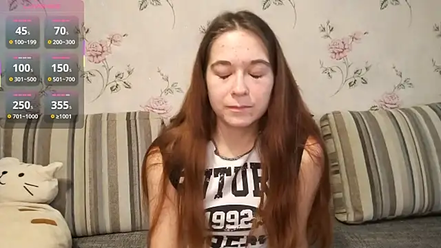 Snapshot of KissKarina chatting on 10.17.25 KissKarina online show from 10.17.25