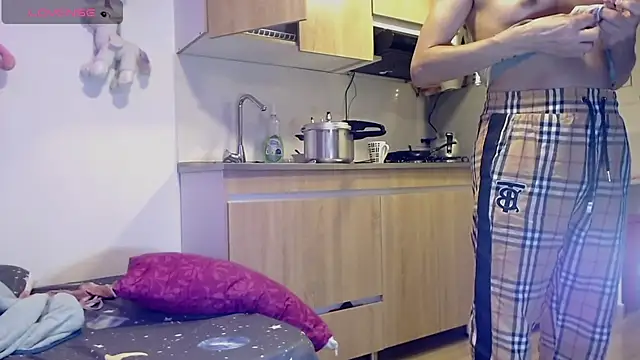 Snapshot of AllysonStonne chatting on 02.17.26 AllysonStonne online show from 02.17.26