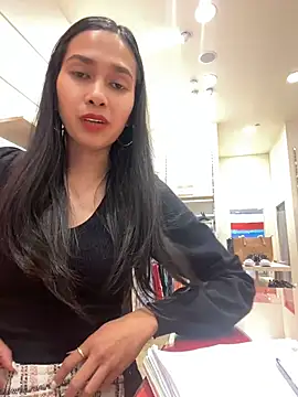 Snapshot of RoseMorena72925 chatting on 07.22.26 RoseMorena72925 online show from 07.22.26