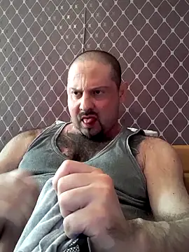Snapshot of _NEREZA_ chatting on 04.18.26 NEREZA online show from 04.18.26