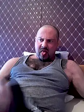 Snapshot of _NEREZA_ chatting on 04.26.26 NEREZA online show from 04.26.26