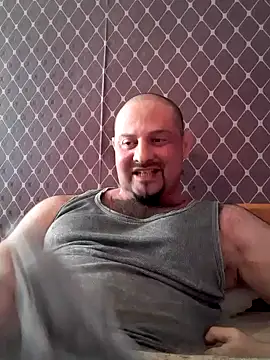 Snapshot of _NEREZA_ chatting on 05.14.26 NEREZA online show from 05.14.26