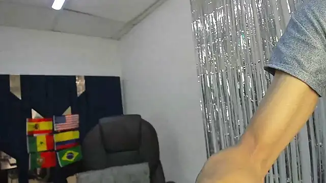 Snapshot of Aisha_hotts777 chatting on 07.18.26 Aisha hotts777 online show from 07.18.26