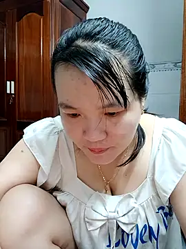  Babyrose  online show from 10.25.25