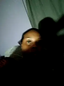 Snapshot of Liaprettygirl chatting on 10.05.25 Liaprettygirl online show from 10.05.25