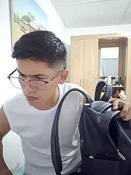 Snapshot of Ajhg98 chatting on 03.20.26 Ajhg98 online show from 03.20.26