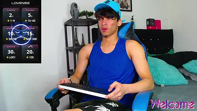 Gael Jones online show from 11.26.25