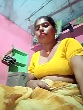 Snapshot of sanjna_sharmaa chatting on 09.18.25 sanjna sharmaa online show from 09.18.25