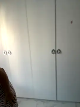 TenderLaGlamor online show from 10.07.25