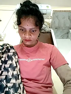 Snapshot of Sonam_dhakad chatting on 11.30.25 Sonam dhakad online show from 11.30.25