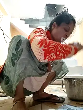 Snapshot of Sonam_dhakad chatting on 12.22.25 Sonam dhakad online show from 12.22.25