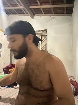 Snapshot of spiderfindom chatting on 06.18.26 spiderfindom online show from 06.18.26