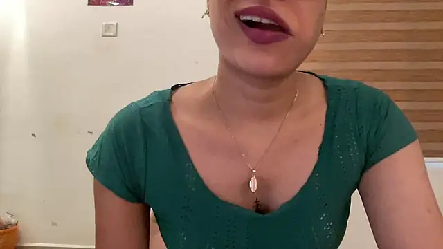 LucytheDevilQueen online show from 11.26.25