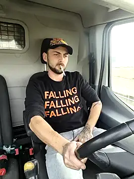 papichulo0099 online show from 12.16.25