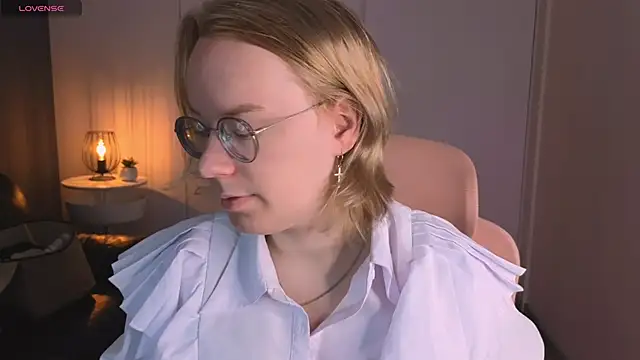 Snapshot of Amanda_Butlerr chatting on 06.04.26 Amanda Butlerr online show from 06.04.26