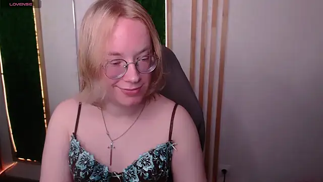 Snapshot of Amanda_Butlerr chatting on 06.10.26 Amanda Butlerr online show from 06.10.26