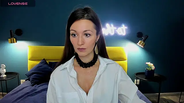 Joan Nelson online show from 09.11.25