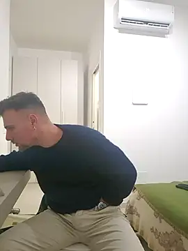 mrlyuis online show from 12.05.25