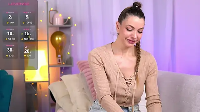 RebeccaRese online show from 11.13.25