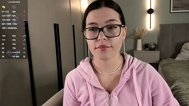 LubaStadt online show from 12.22.25